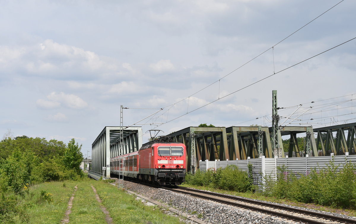 143 336 mit S 39626 (Altdorf (b Nürnberg) - Roth) am 23.05.2019 bei Nürnberg-Eibach