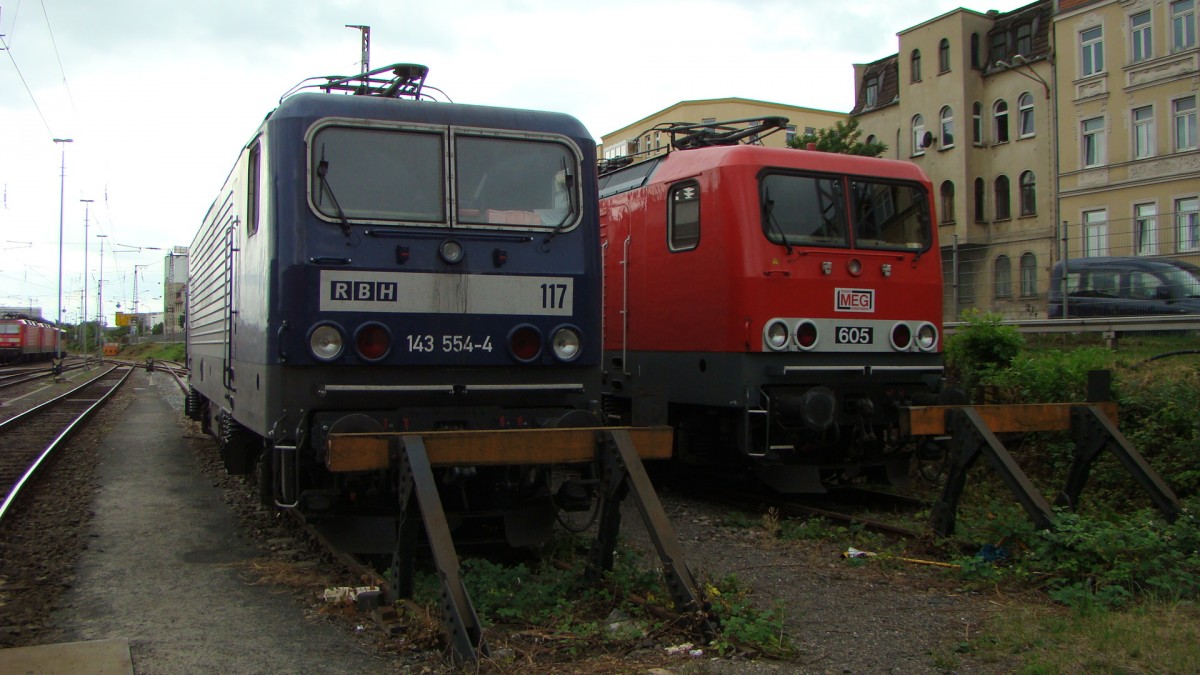 143 554 RBH & 605 MEG, bei der DB Regio in Halle zum Tag der offenen Tür, 02.07.2011