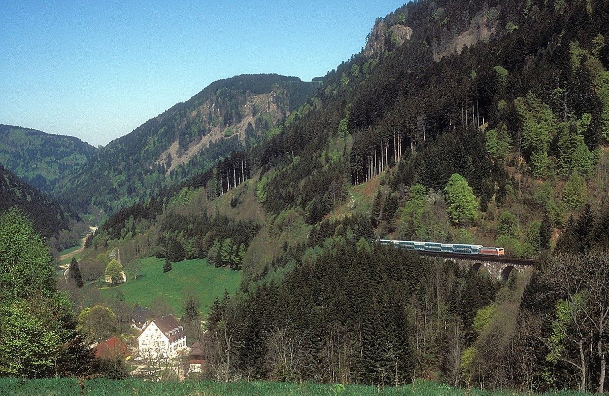 143 617  bei Höllsteig  06.05.95