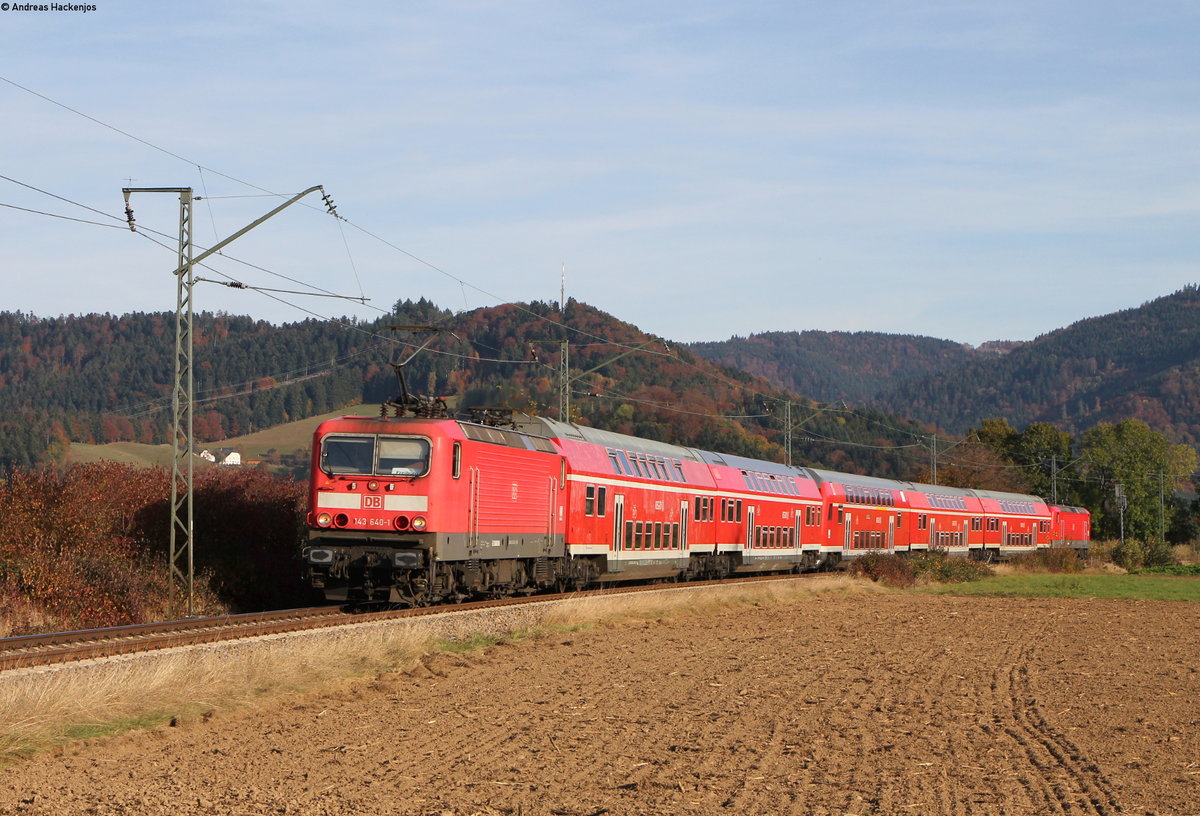 143 640-1 und 143 332-5 mit der RB 17228 (Neustadt(Schwarzw)-Freiburg(Brsg)Hbf) bei Kirchzarten 1.11.16