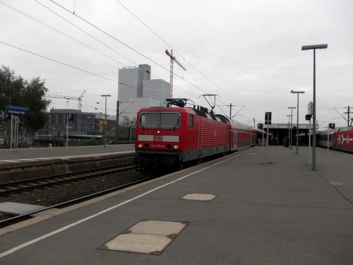 143 651 verl�sst Hannover am 06.10.2013 in Richtung Bremen.