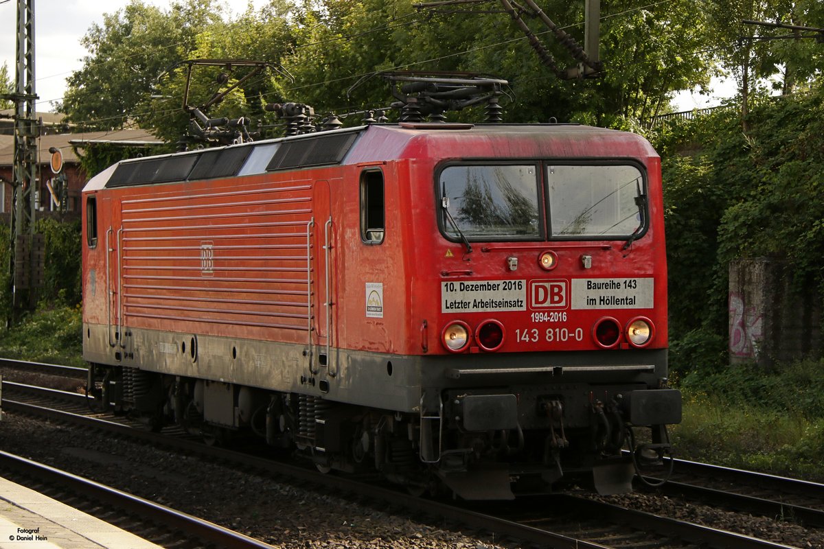 143 810-0 in Hamburg Harburg, am 02.09.2017.