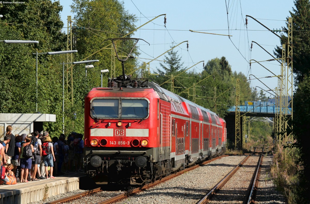 143 856-3 und 143 050-3 mit der RB 26958 (Seebrugg-Freiburg(Brsg)Hbf) in Aha 30.8.15