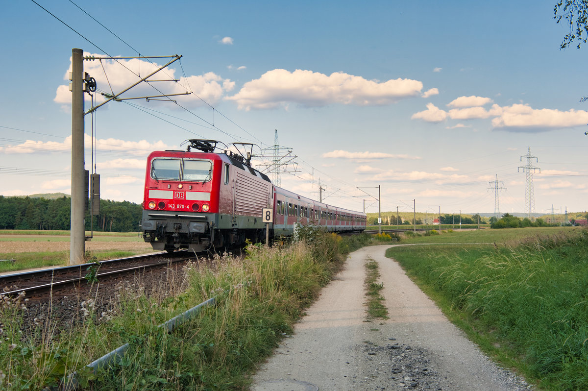 143 870 mit der S2 von Altdorf nach Roth bei Winkelhaid, 16.08.2018
