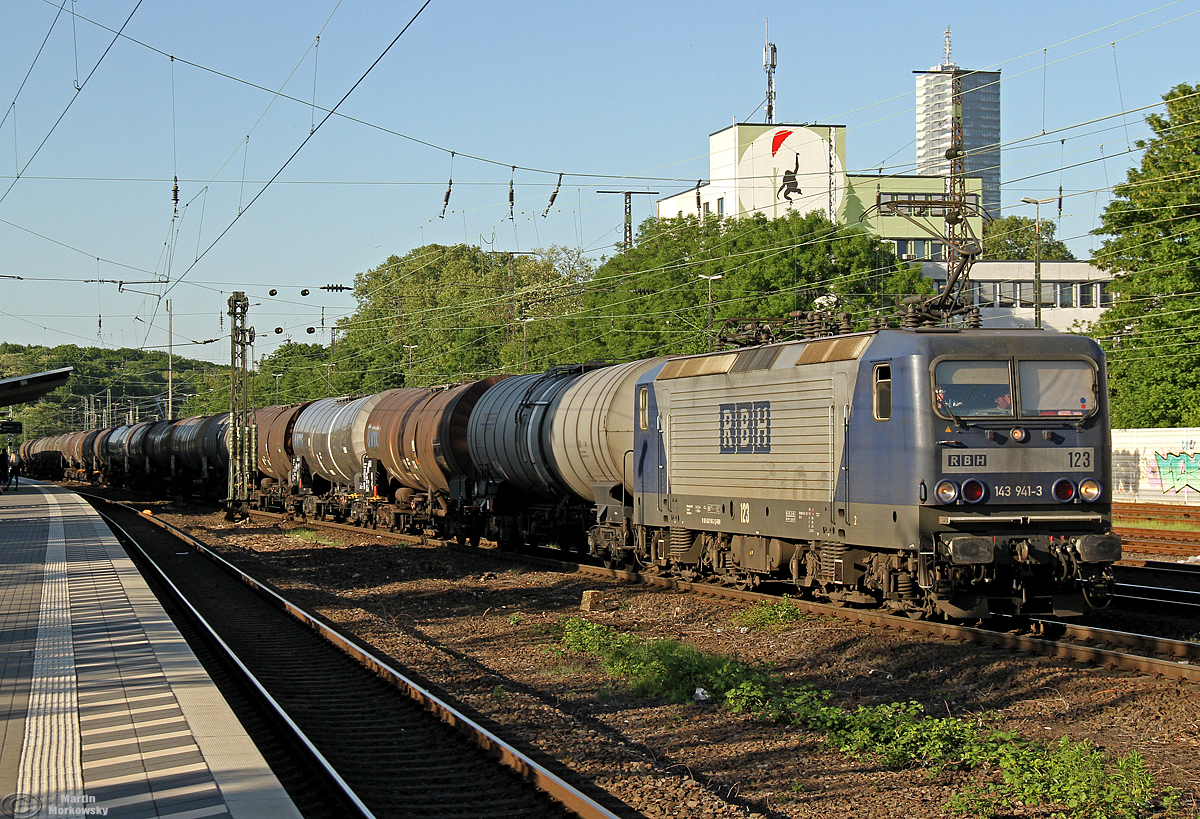 143 941 in Köln West am 08.05.2018