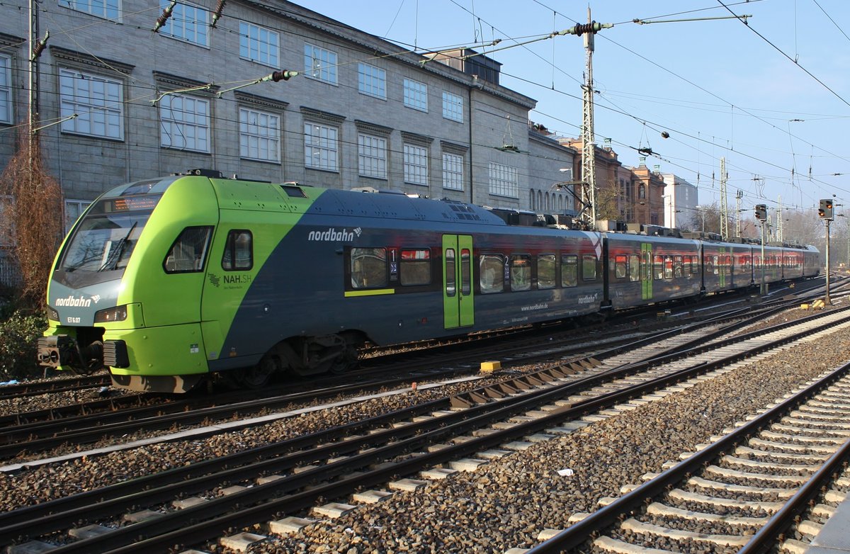 1430 042-0 erreicht am 10.2.2018 als RB61 (NBE75523) von Itzehoe nach Hamburg Hauptbahnhof die Hansestadt.