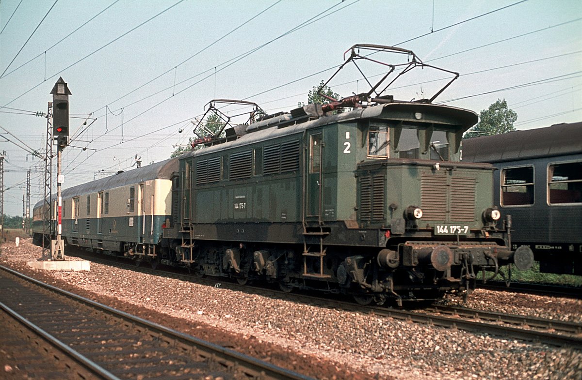 144 175 in Pasing 1978