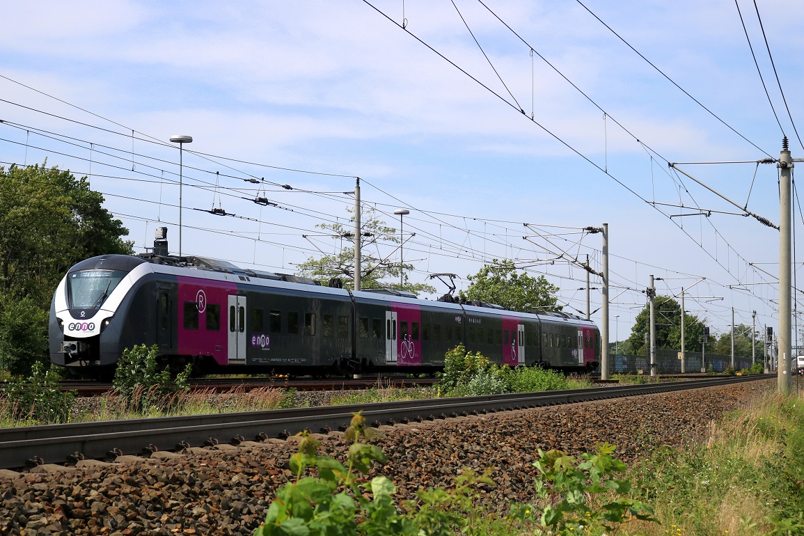 1440 101 (Alstom Coradia Continental) als ENO83513 (RE30) von Hannover Hbf nach Wolfsburg Hbf in Wolfsburg auf der Bahnstrecke Berlin–Lehrte (KBS 300). [19.7.2017 - 11:44 Uhr]