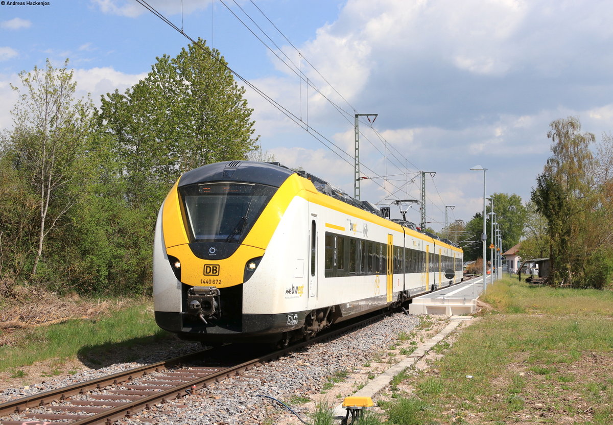 1440 172 als S9718 (Villingen(Schwarzw)-Titisee) in Bachheim 25.4.20