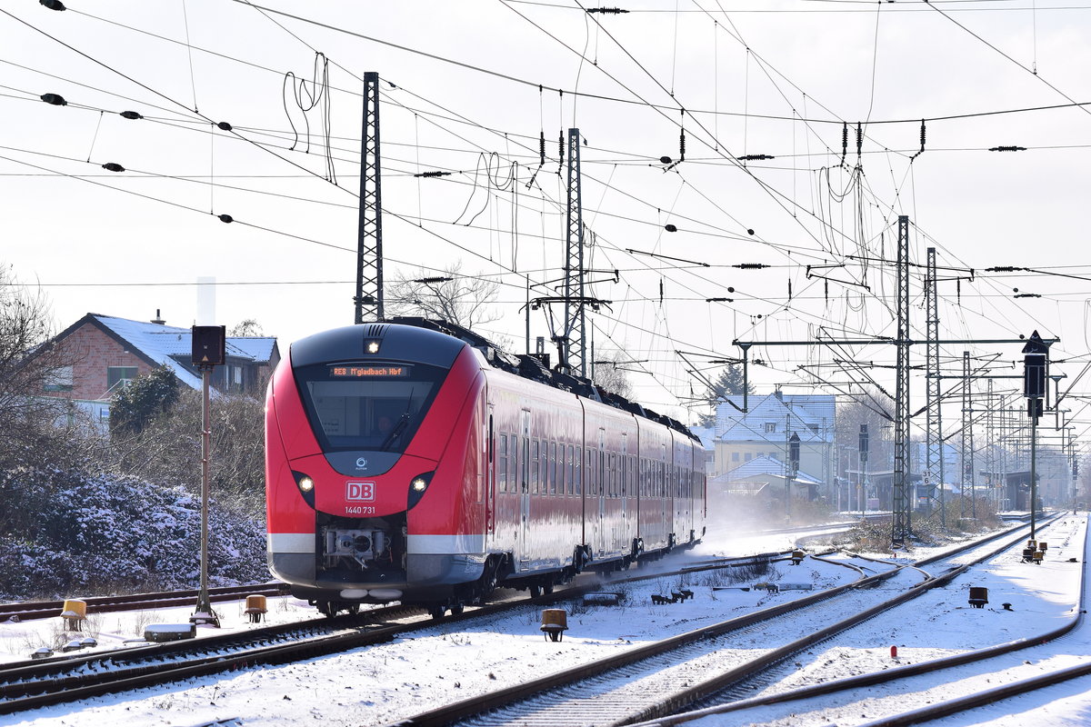 1440 231 fährt in Grevenbroich aus in Richtung Mönchengladbach.

Grevenbroich 09.02.2021