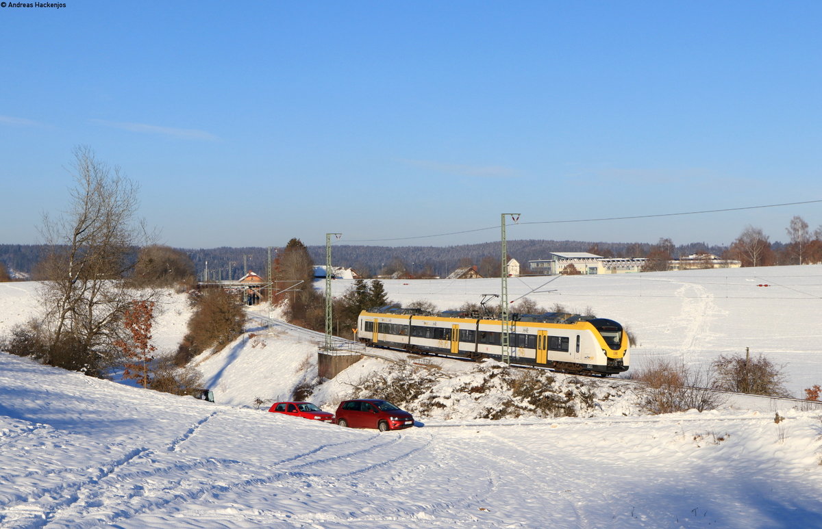 1440 355 als S 9720 (Villingen(Schwarzw)-Freiburg(Brsg)Hbf) bei Unadingen 11.1.21