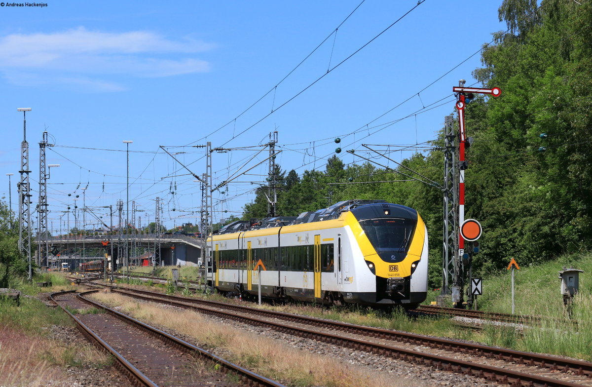 1440 359 als S9720 (Villingen(Schwarzw)-Freiburg(Brsg)Hbf)) am Esig Villingen 12.6.20