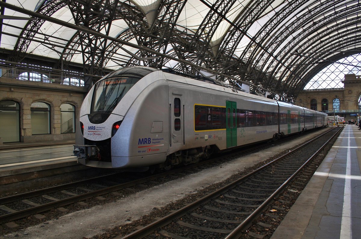 1440 715-9 steht am 27.5.2017 als RB30 (RB26914) nach Zwickau(Sachs) Hauptbahnhof im Dresdener Hauptbahnhof bereit. 