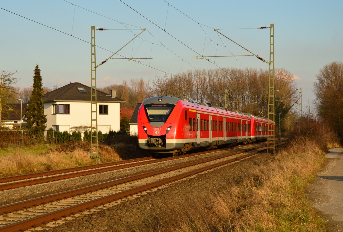1440 808-2 bei Korschenbroich als S8 nach Mönchengladbach.22.2.2015
