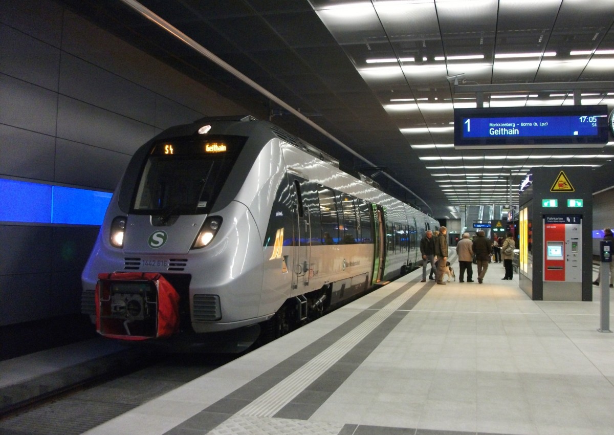 1442 616 steht am 25.Dezember 2013 als S4 nach Geithain in Leipzig Bayerischer Bahnhof.