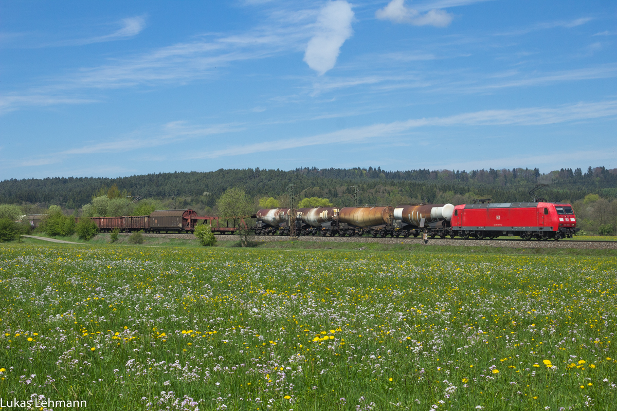 145 033-7 mit einem Mischer durch Pölling, 6.5.17