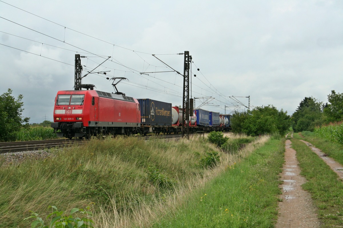145 035-2 mit einem KLV-Zug auf dem Weg nach Basel Bad. Rbf am Nachmittag des 30.07.14 westlich von H�gelheim.