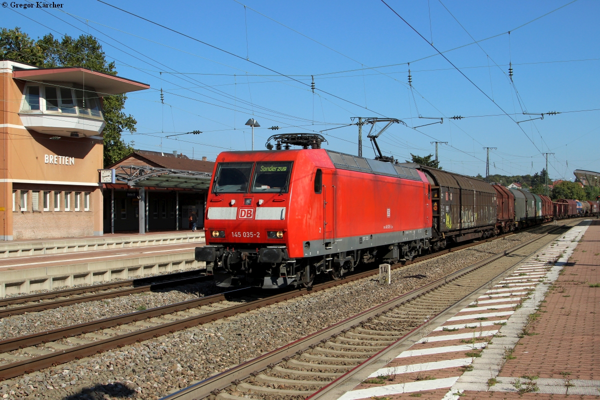 145 035 mit einem Mischer in Bretten, 01.10.2015.