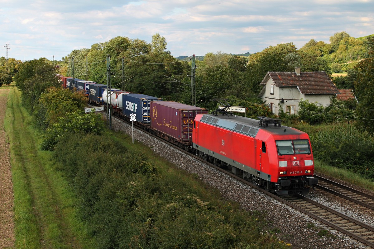 145 036-0  www.bahn.de  am 22.08.2014 mit einem Containerzug ebi Müllheim (Baden) auf dem Weg in Richtung Süden.