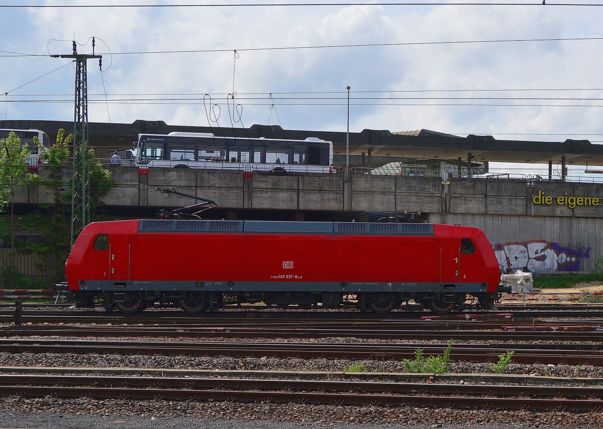 145 037-8 Lz durch Harburg. 9.5.2015