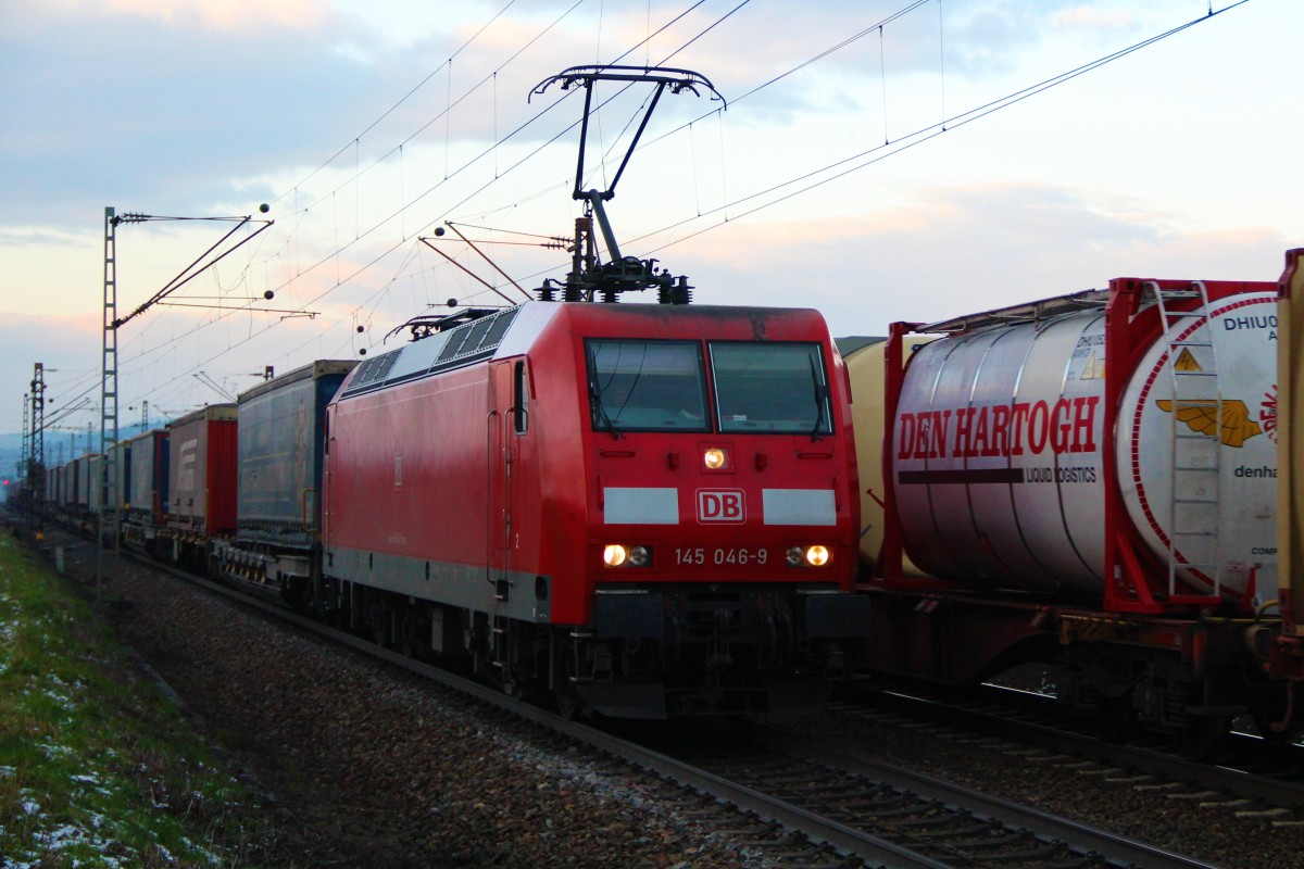 145 046-9 mit KLV in Richtung Süden zwischen Gundelfingen und Denzlingen. 25.02.2016