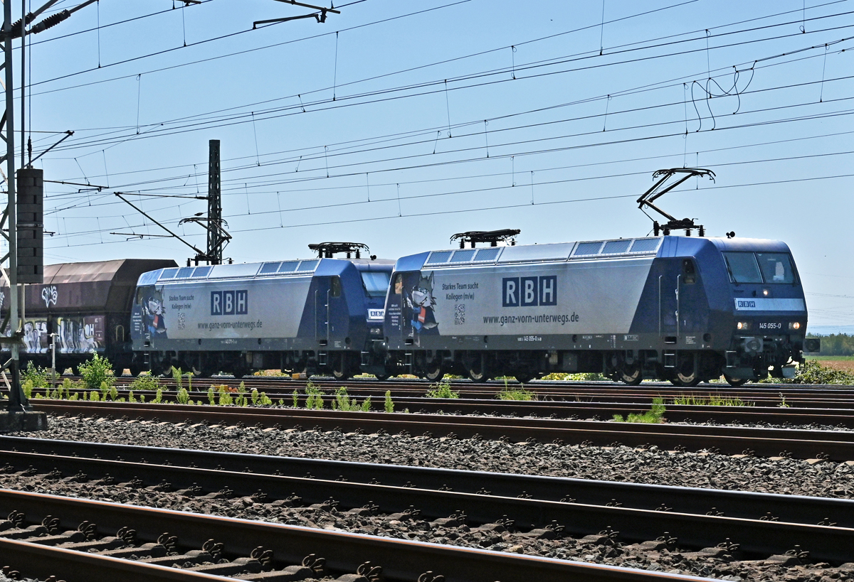 145 055-0 Doppeltraktion -RBH- vor Schüttgutwagen in Wahn - 07.08.2020