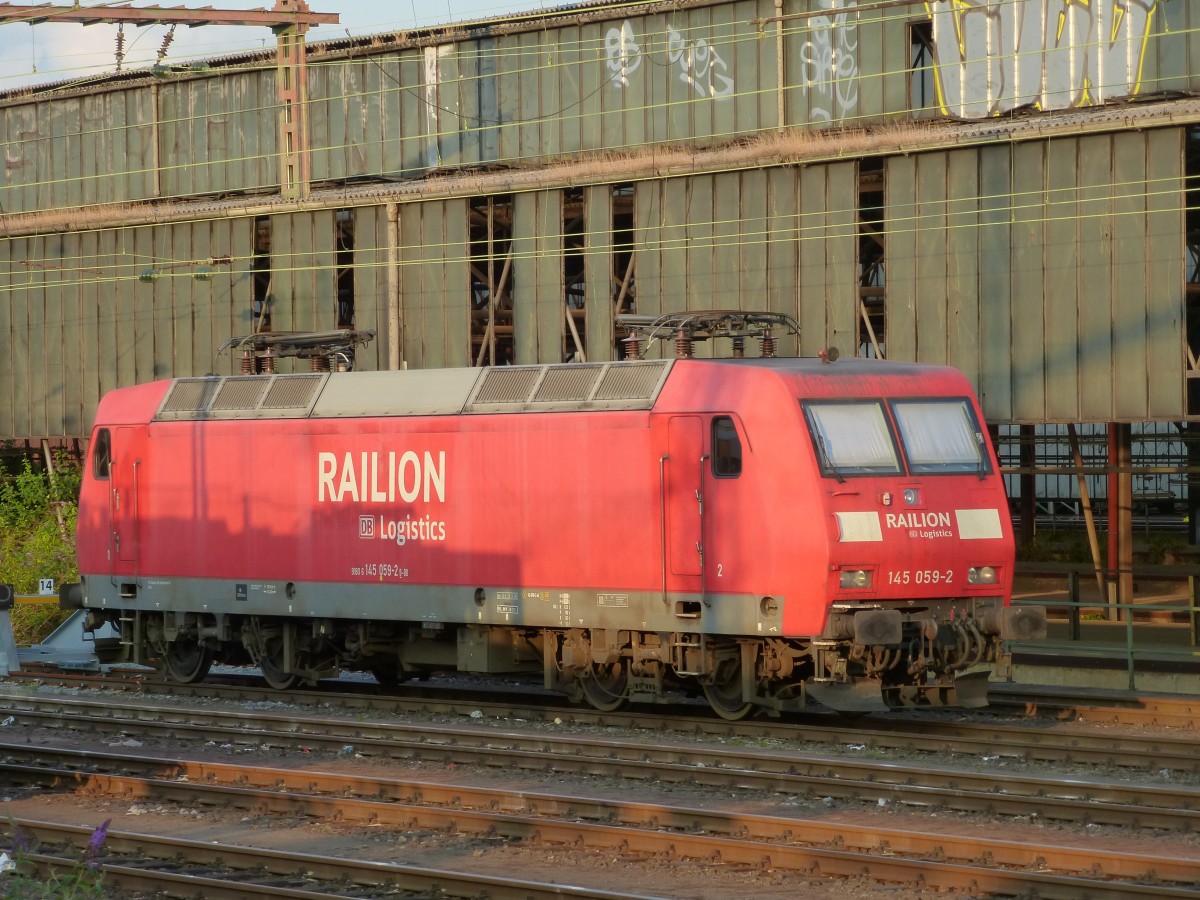 145 059-2 steht hier am 20.08.2013 abgestellt in Wanne-Eickel Hbf.