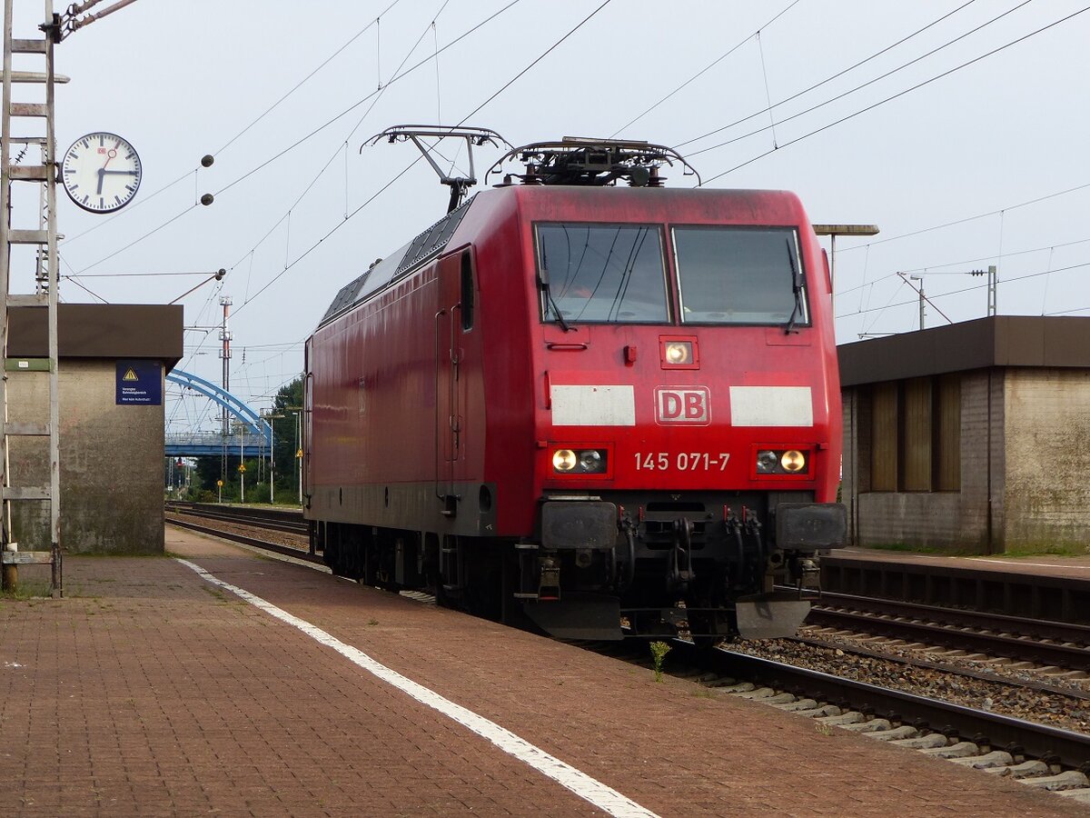 145 071 fährt Lz durch den Bahnhof Salzbergen, 16.08.17