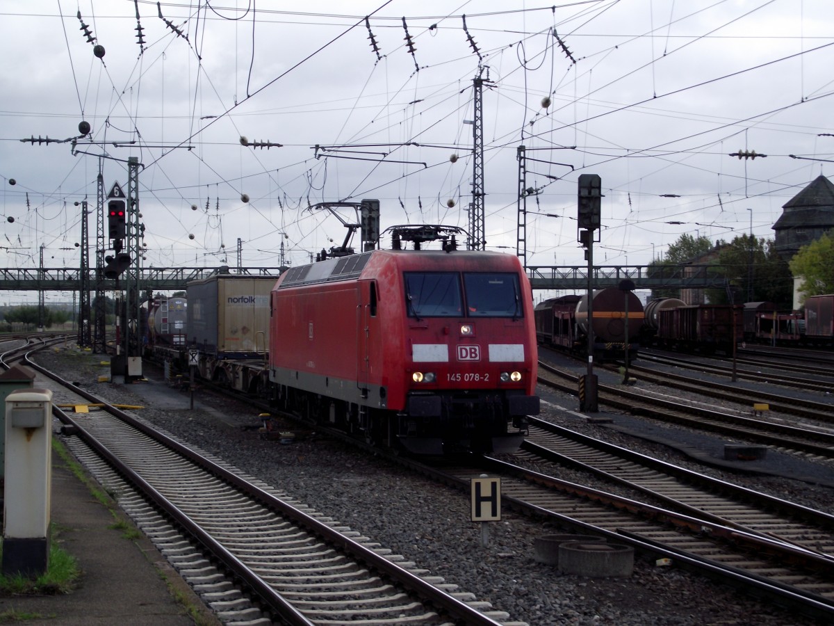 145 078-2 mit gemischten G�terzug am 17.10.13 in Mainz-Bischofsheim 