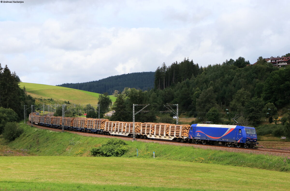 145 088-1 mit dem DGS 95184 (Bernterode-Donaueschingen) bei St.Georgen 17.8.21