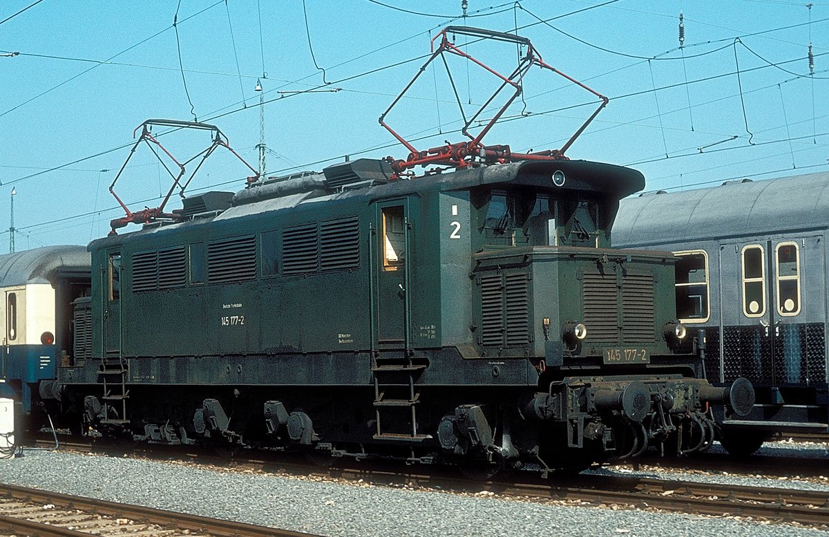  145 177  M. - Pasing  20.09.82