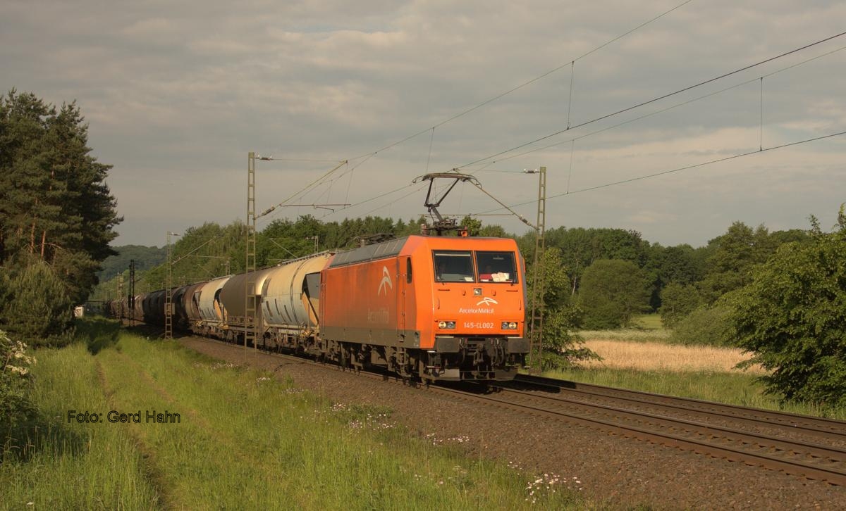 145 CL 002 von Arcelor Mittal war am Morgen des 24.05.2014 auf der Rollbahn unterwegs. Bei der Fahrt durch Lengerich Schollbruch herrschte gerade ideales Fotolicht.