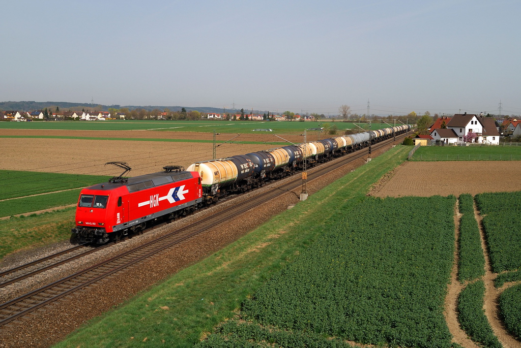 145-CL 012 mit Kesselzug bei Herbertshofen (03.04.2014)