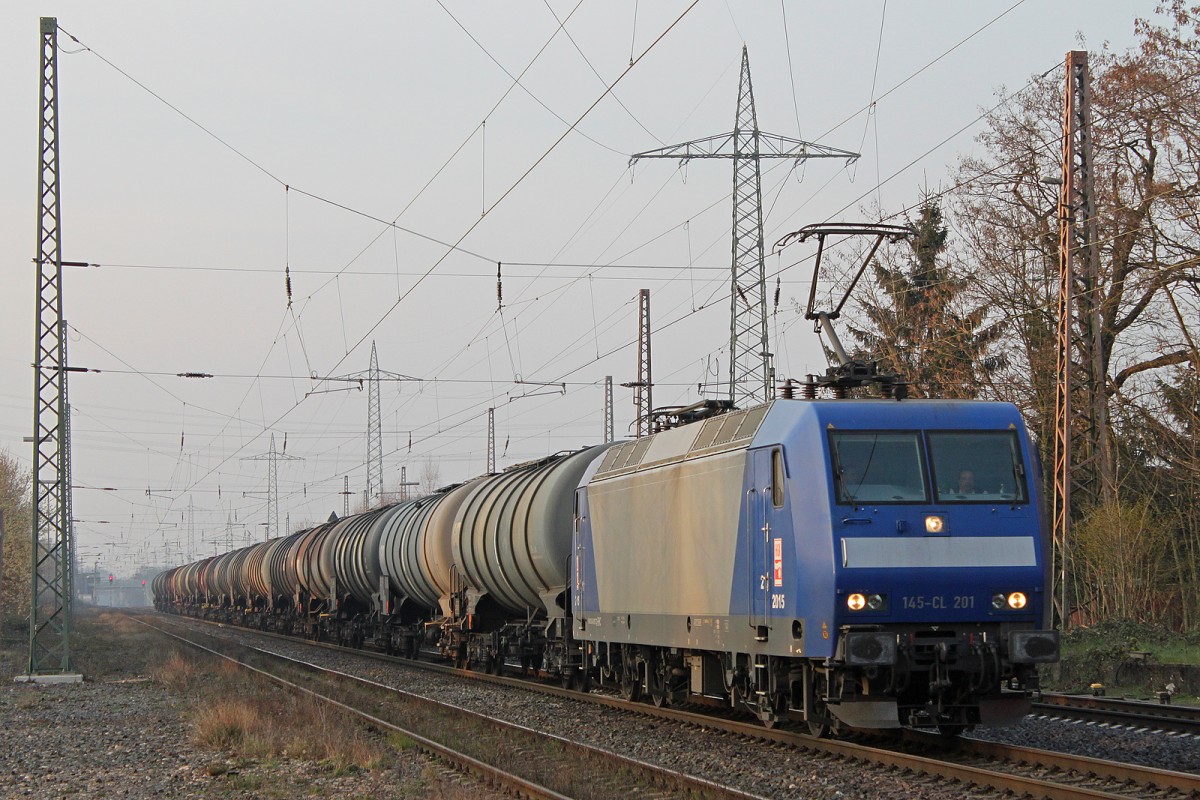 145-CL 201 fuhr am 14.3.14 mit einem Kesselzug durch Ratingen-Lintorf.