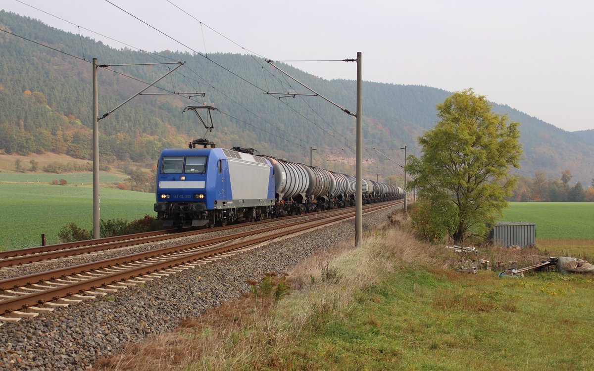 145-CL 203 (145 099-8) mit DGS 98624 zu sehen am 18.10.18 in Etzelbach.