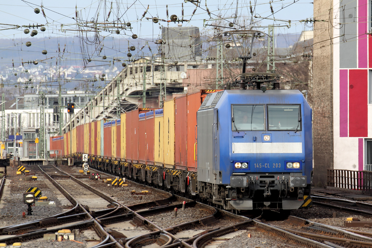 145-CL 203 durchfährt Koblenz Hbf. 25.2.2017