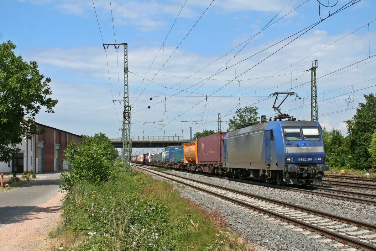145-CL 204 mit dem 40147 von Gent nach Mortara am Nachmittag des 14.06.14 im Bahnhof Mllheim (Baden).