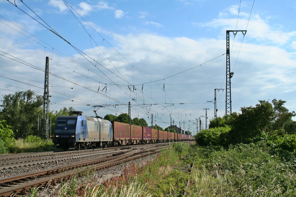 145-CL 204 mit dem 40166 Piacenza nach Bierset-Awans am Nachmittag des 14.06.14 in Mllheim (Baden).