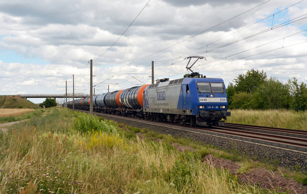 145 CL 206 (145 102) der RBH führte am 07.07.20 einen Kesselwagenzug durch Brehna Richtung Halle(S).