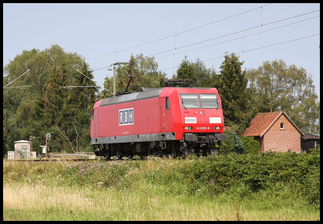 145013 von RBH fuhr am 19.7.2018 um 11.48 Uhr bei Westerhausen solo in Richtung Osnabrück.
