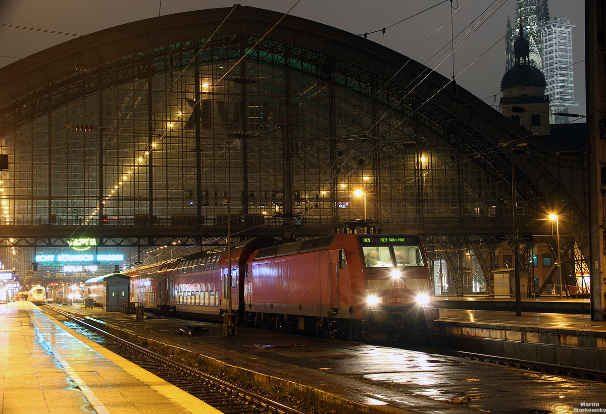 146 003 am RE9 in Köln Hbf am 30.12.2018
