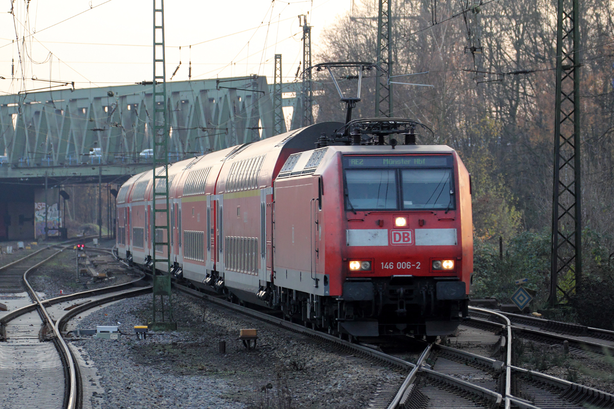 146 006-2 mit RE 2 nach Münster Hbf. bei der Durchfahrt in Recklinghausen-Süd 3.12.2013