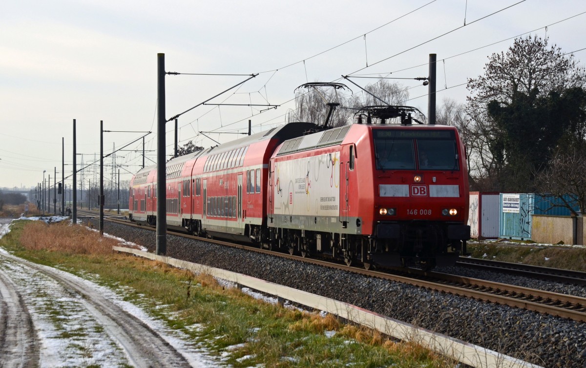 146 008 war am 09.01.16 auf dem RE Magdeburg-Naumburg(S) im Einsatz. Mit einem RE von Naumburg(S) nach Magdeburg passiert sie Braschwitz.