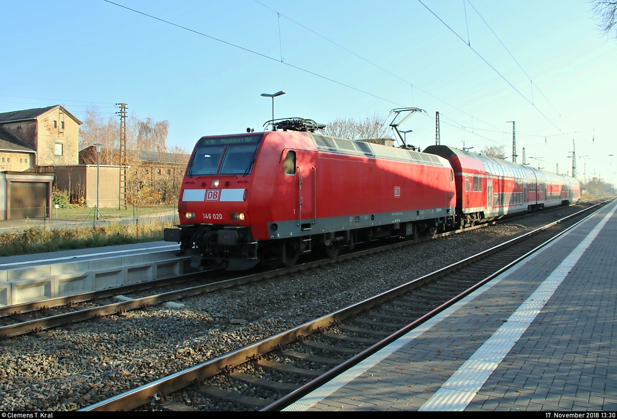 146 020 der Elbe-Saale-Bahn (DB Regio Südost) als RE 16320 (RE30) von Halle(Saale)Hbf nach Magdeburg Hbf steht im Bahnhof Stumsdorf auf der Bahnstrecke Magdeburg–Leipzig (KBS 340).
[17.11.2018 | 13:30 Uhr]