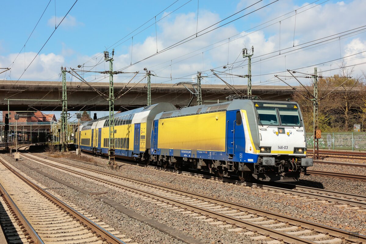 146-03 (146 503) metronom in Hamburg Harburg, April 2026.