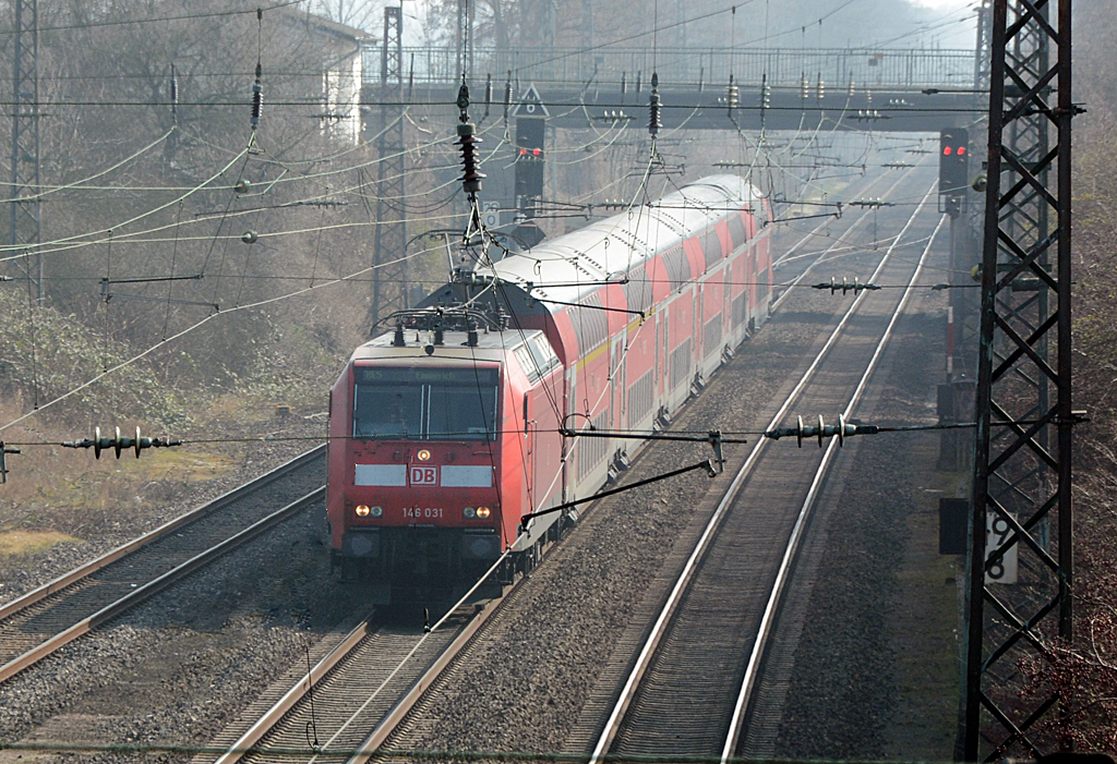 146 031 RE5 nach Emmerich im leichten Dunst kurz vor dem Bf Sechtem - 06.03.2014
