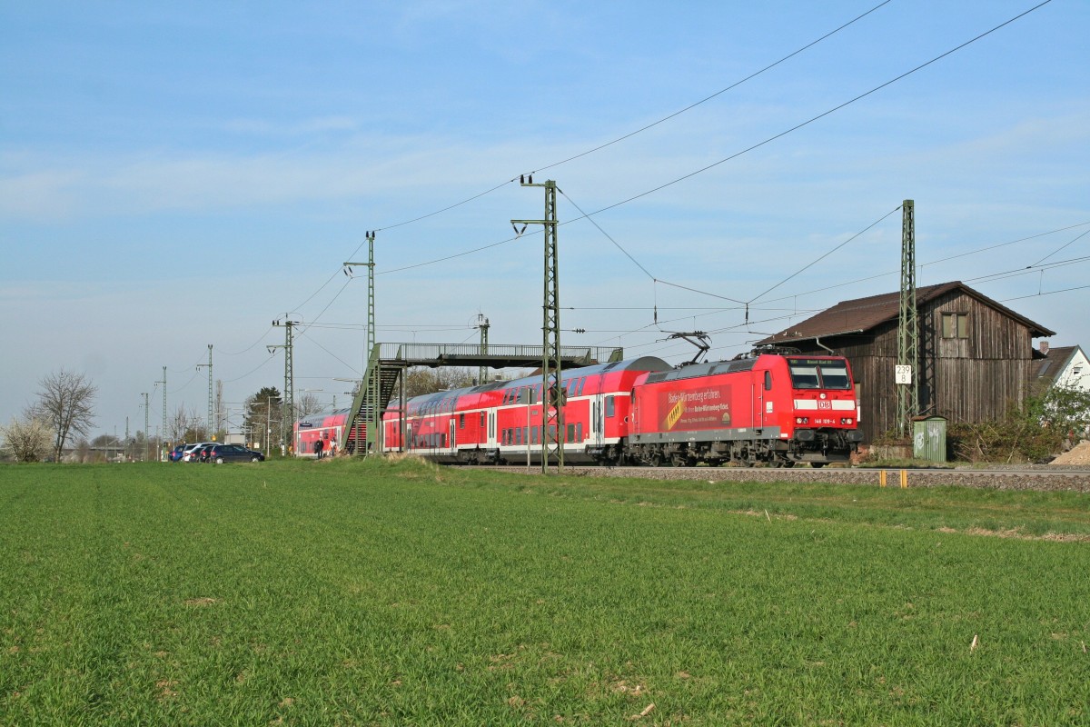 146 109-4 mit einem RE von Offenburg nach Basel Bad. Bf am Nachmittag des 29.03.14 beim Verlassen des Haltepunktes Auggen.