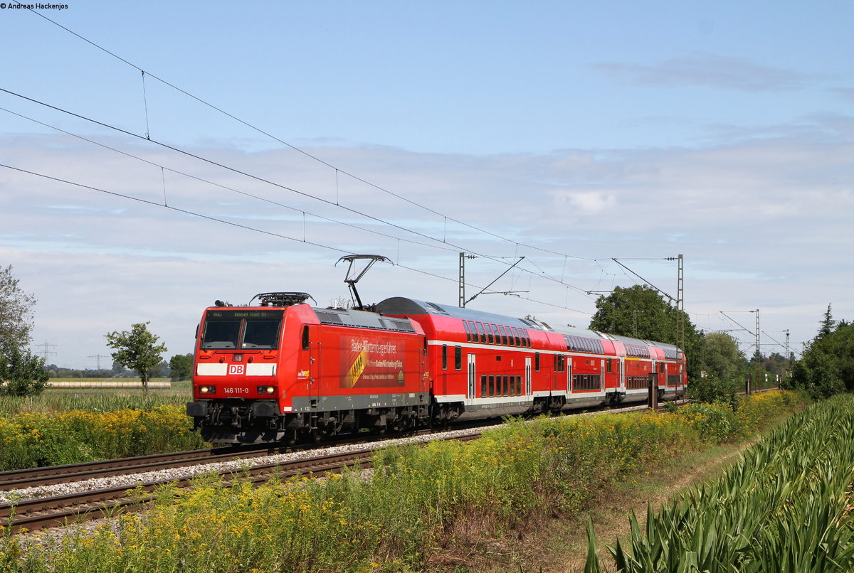 146 111-0 mit dem RE 17023 (Offenburg-Basel Bad Bf) bei Riegel 14.8.19