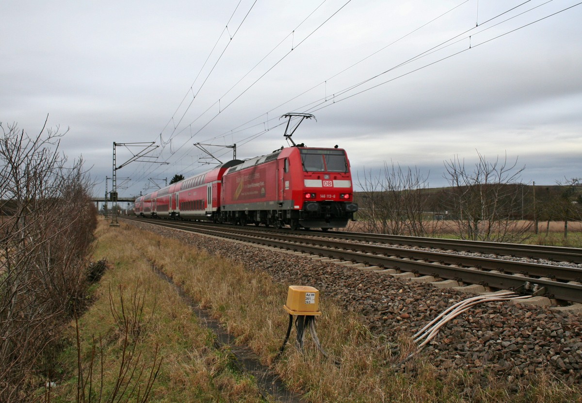 146 113-6 mit einem RE von Basel nach Offenburg am Nachmittag des 03.01.14 bei Hgelheim.