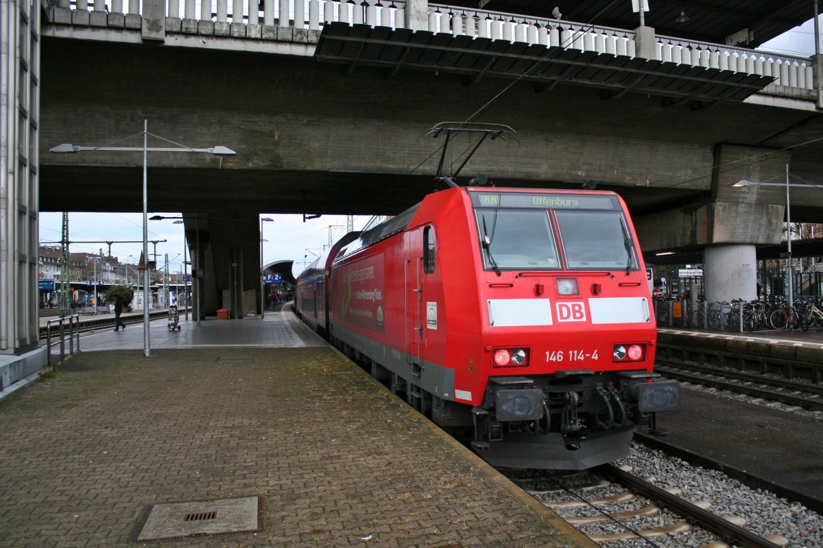 146 114-4 mit einem als RB getrantem RE von Basel nach Offenburg am Nachmittag des 14.12.13 bei der Einfahrt in Freiburg (Breisgau) Hbf.